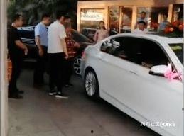 抽车最新爆料新闻视频大全,视频大全揭秘行业内幕  第3张